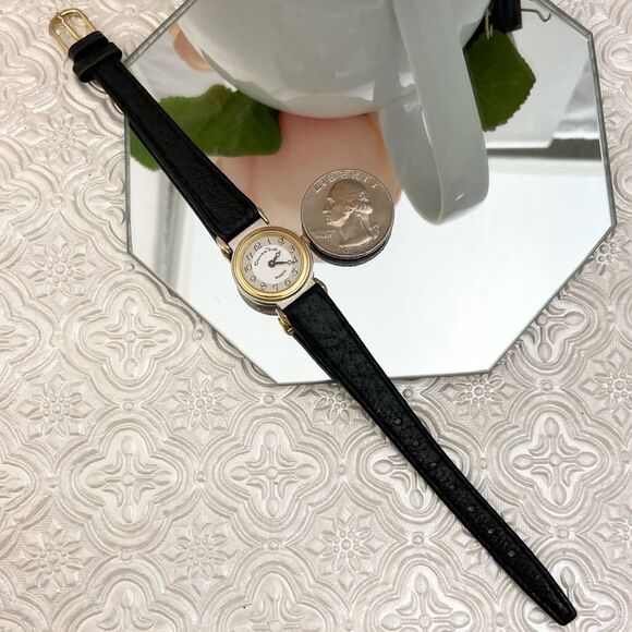 Vintage Oscar de la Renta Dainty Two-Tone Dress Watch with Flexible Lugs - Picture 9 of 16